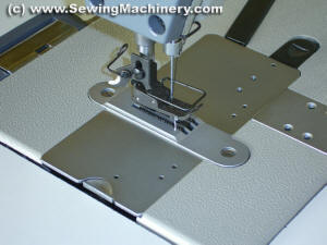 Single needle chain stitch sewing machine